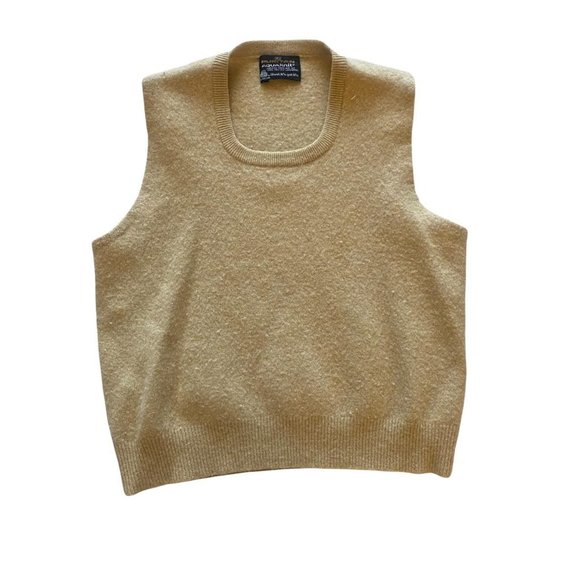 Puritan Sweaters - wool beige/tan/light brown somewhat cropped vintage sweater vest